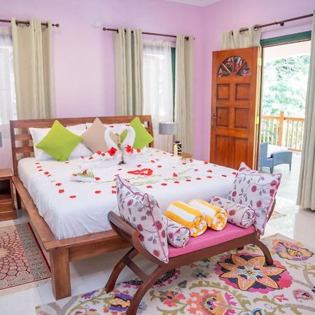 Pension Michel Villa Roche Bois La Digue Buitenkant foto