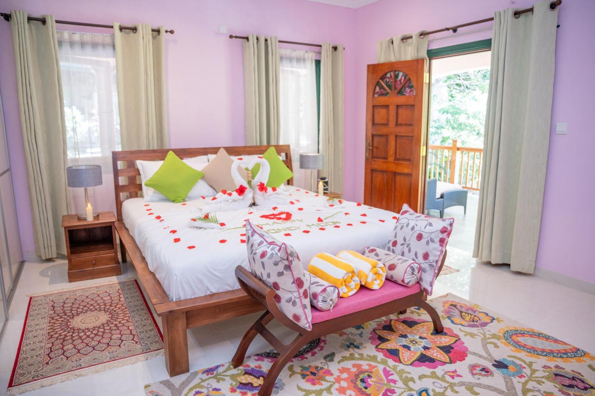 Pension Michel Villa Roche Bois La Digue Buitenkant foto